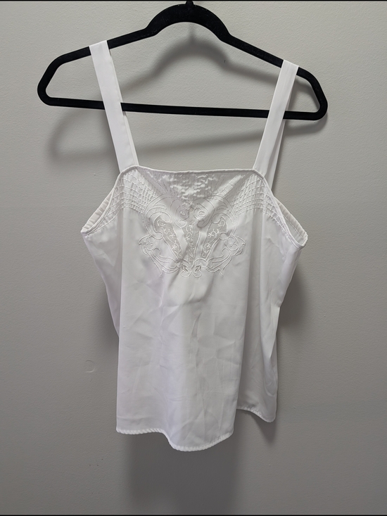 Chagall Tops - Vtg Chagall Embroidered Tank